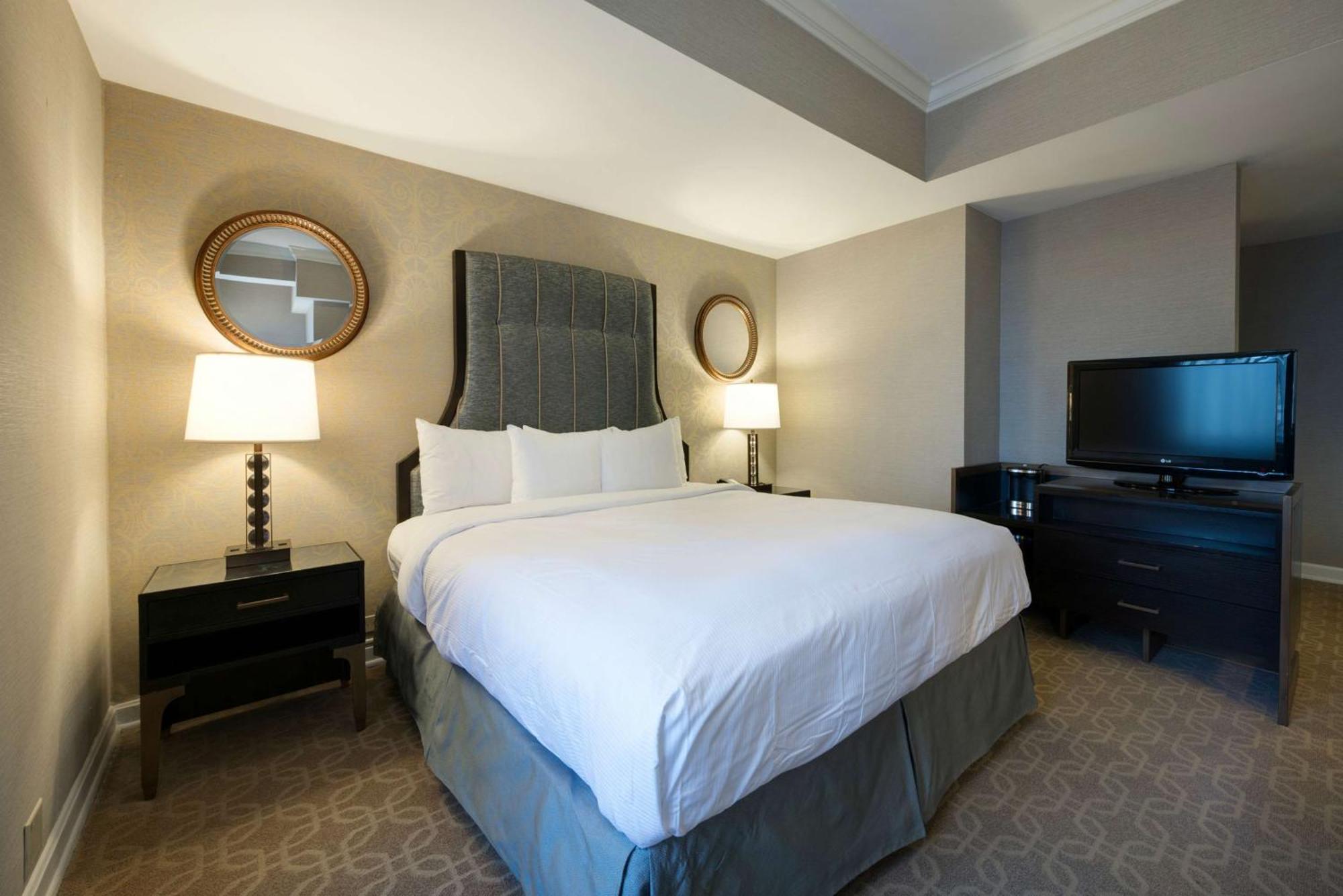 Hotel Hilton Milwaukee Esterno foto