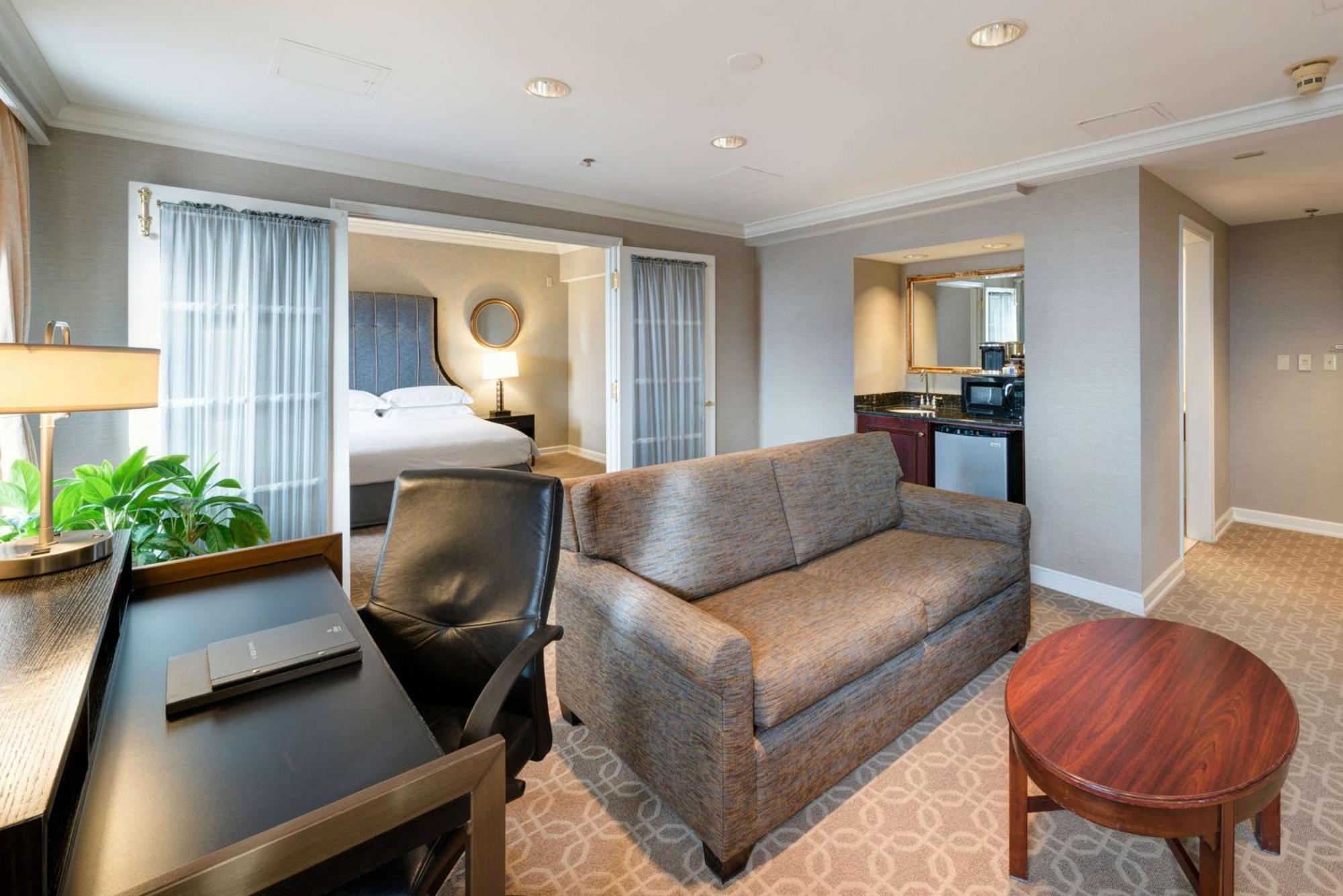 Hotel Hilton Milwaukee Esterno foto