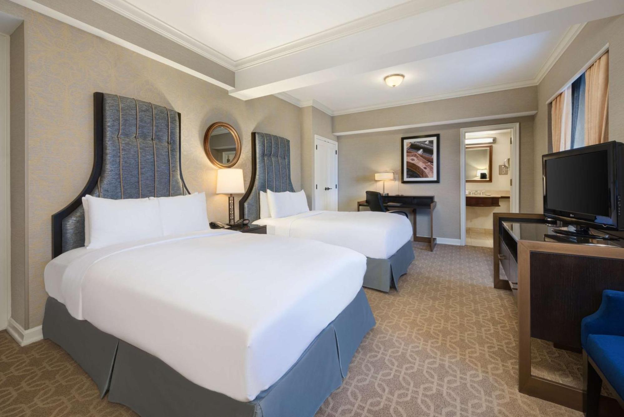 Hotel Hilton Milwaukee Esterno foto